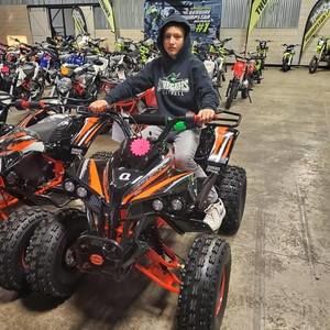 Meet your Posher, Thomas